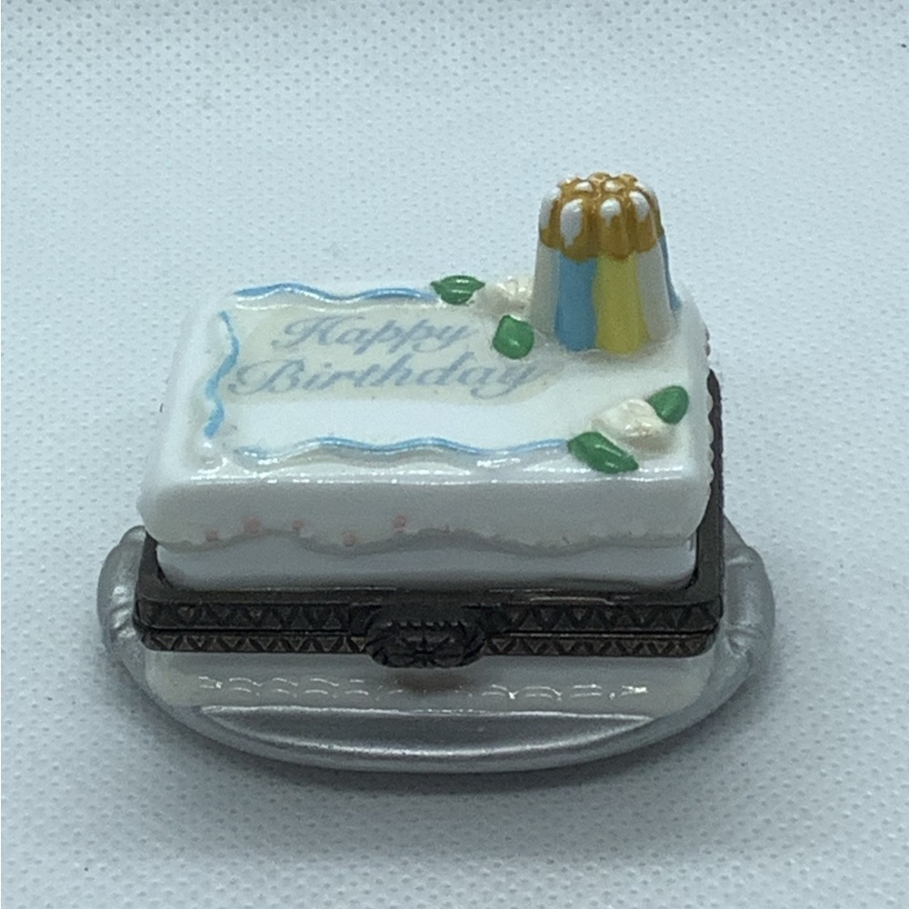 Vintage Porcelain Hinged Trinket Box Midwest Cannon Falls Birthday Sheet Cake
